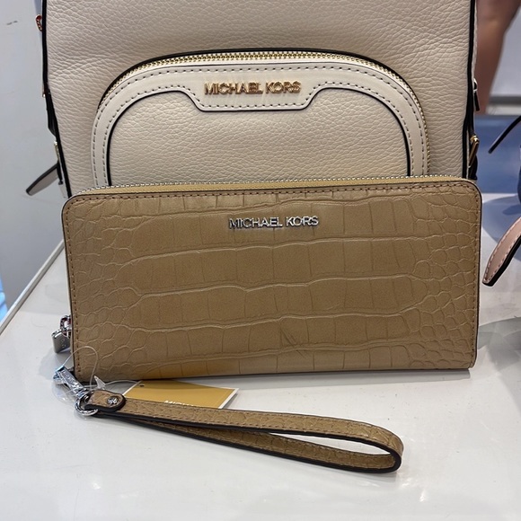 Michael Kors Large Jet Set Travel Continental Wristlet Phone Holder Case Wallet - Picture 4 of 16